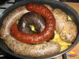 "Révfülöpi Disznóságok " - IV. Balatoni Kolbásztöltő-, Fogópálinka verseny és Disznótoros Rendezvény