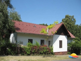 Balatonföldvár Bajor Gizi nyaraló