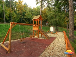 Keresztkúti kirándulás a "Vasfüggöny mögé"