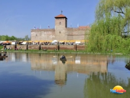 V.Gyulai Kolbász-és Sódarmustra